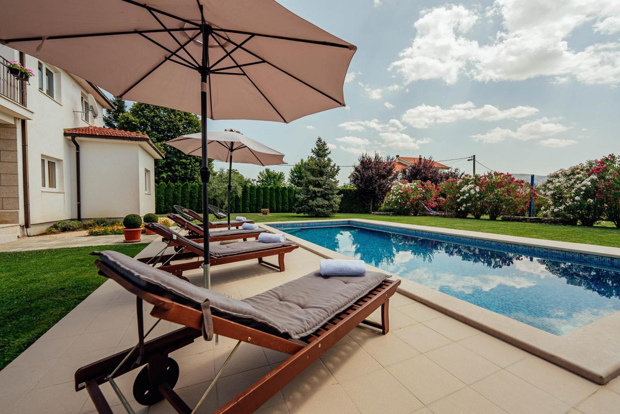 Villa Latica Donji Proložac Exteriér fotografie