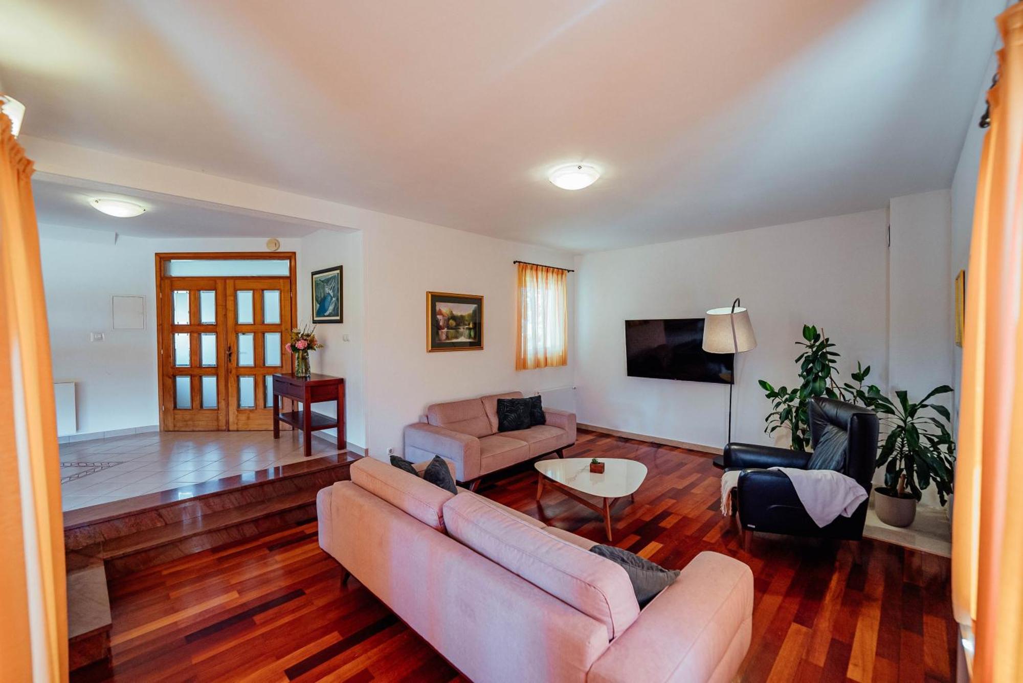 Villa Latica Donji Proložac Exteriér fotografie